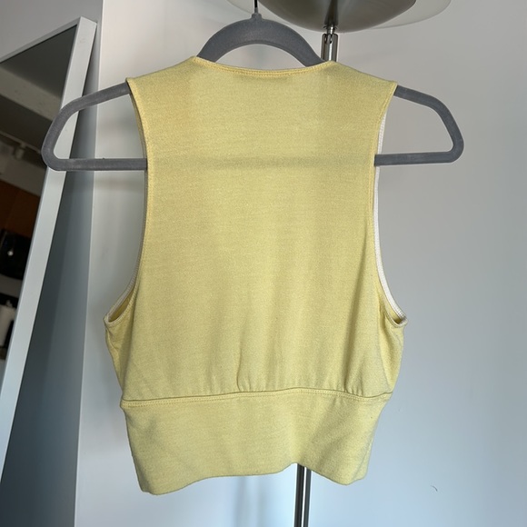 Aritzia V-neck Cropped Top - Picture 2 of 3